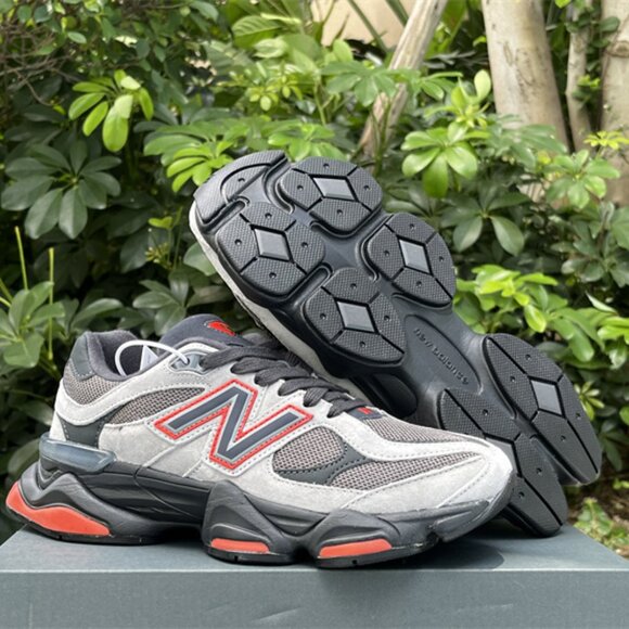 New Balance black fashion sneakers - Picture 3 of 9